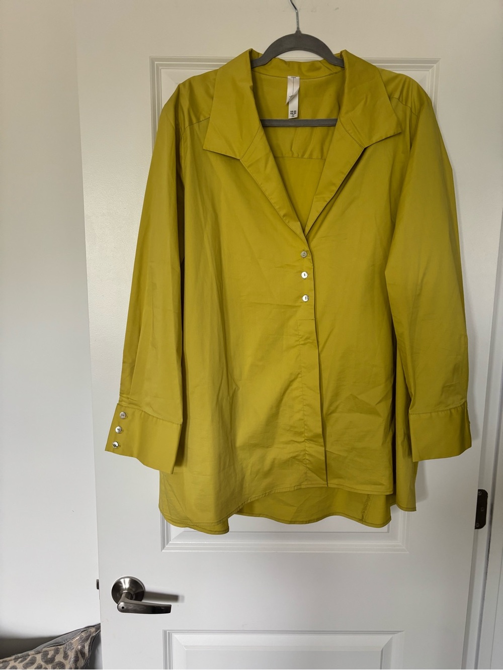Marla Wynne Chartreuse Button-Front Collared Blouse